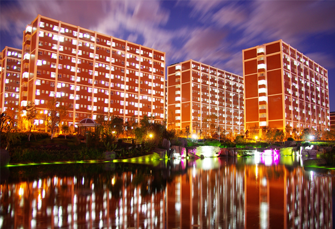 云南經濟管理學院_校園夜色